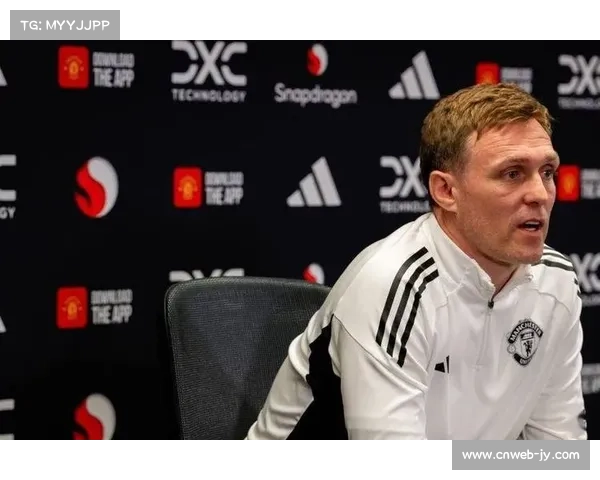 曼联代理主帅弗莱彻带队战伯恩利，俱乐部加快选帅进程